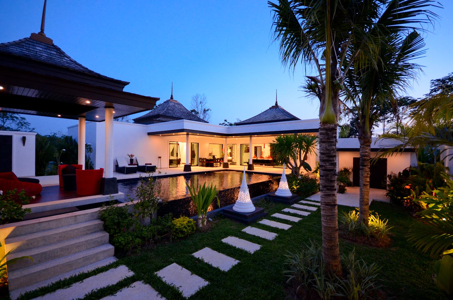 Completed contemporary pool villa in Phuket at dusk